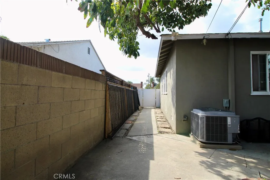 4102 Chapelle Avenue, Pico Rivera, California 90660 home-pic-21
